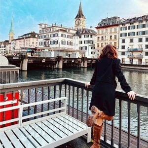 Black crew coat! Stylish and warm!